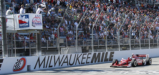 Scott Dixon wins Milwaukee
