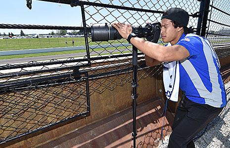 Neil Alberico shoots photos