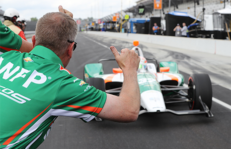 Kaiser crewman celebrates