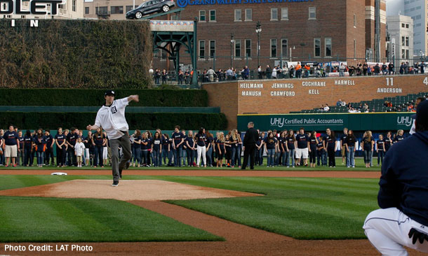 JR Hildebrand throws out first pitch in Detroit