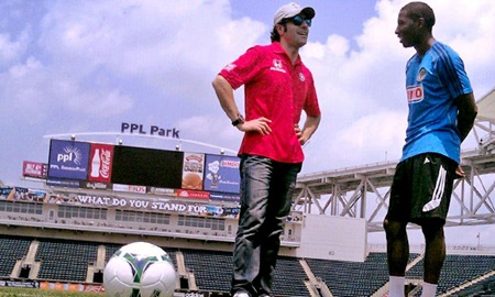 thumbnail for Notes: Franchitti takes in a wee bit of football