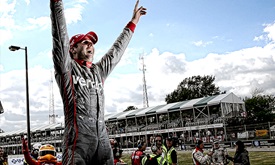 Thumbnail for Power wills his way to victory in second Chevrolet Dual in Detroit race