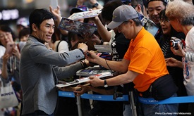 Thumbnail for Sato humbled by hero's welcome in Japan