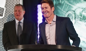 Thumbnail for Dixon receives and gives praise at Victory Lap celebration