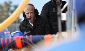 Thumbnail for Rossi's crew feeds off his shark-like attitude in car