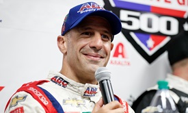 Thumbnail for Count Still On: No. 316 in row awaits Kanaan at Portland