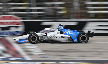 thumbnail for Paddock Buzz: Rahal, Harvey Don't Yield in Texas-Sized Dispute