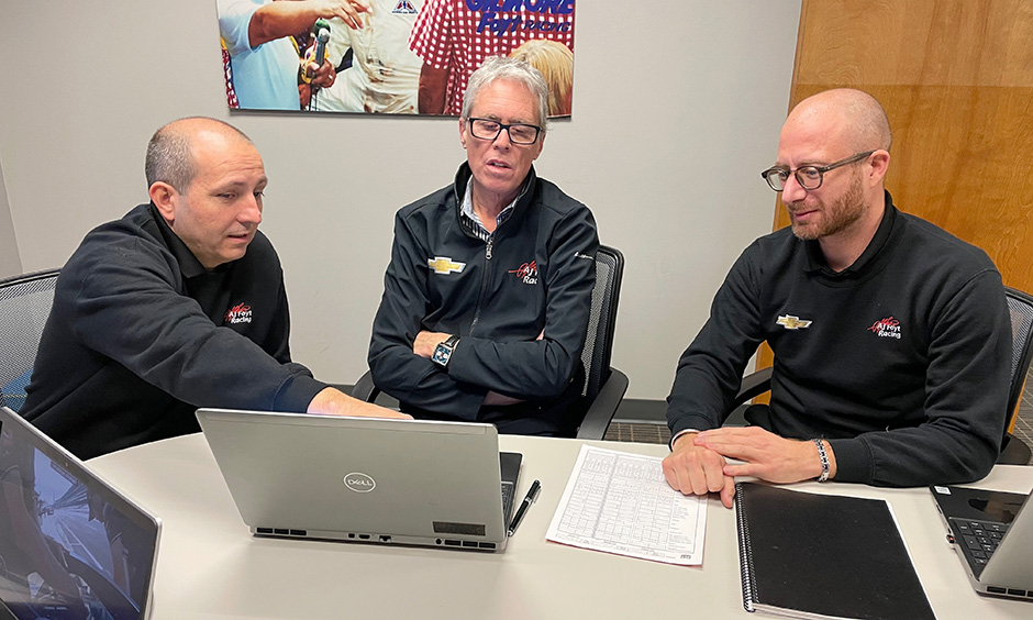 AJ Foyt Racing engineering team