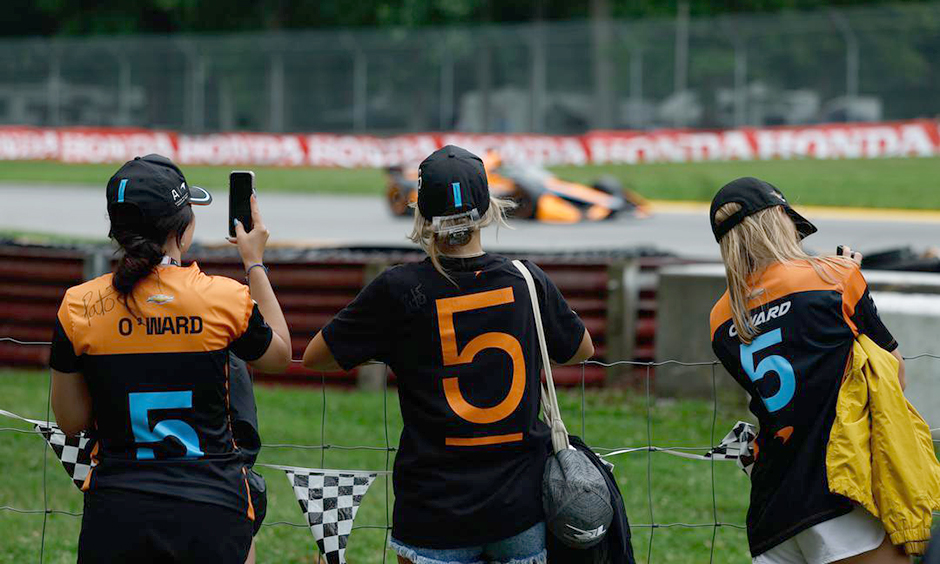 Pato O'Ward fans at Mid-Ohio