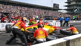 Thumbnail for Crews To Enter Spotlight in Oscar Mayer $150,000 Pit Stop Challenge