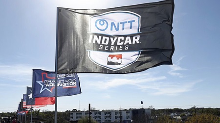 thumbnail for Race Start Moved Up Sunday at Arlington due to Afternoon Winds